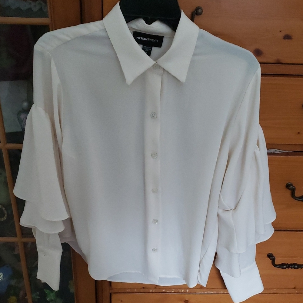 Fifteen Twenty Cream Button Down Shirt with Ruffled Sleeves XS made In USA